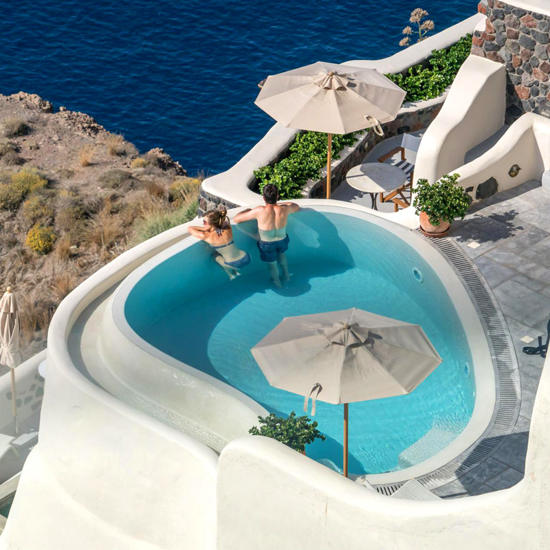 piscina blanca en Santorini