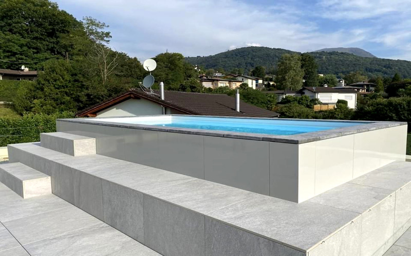 piscina elevada pequeña en Madrid