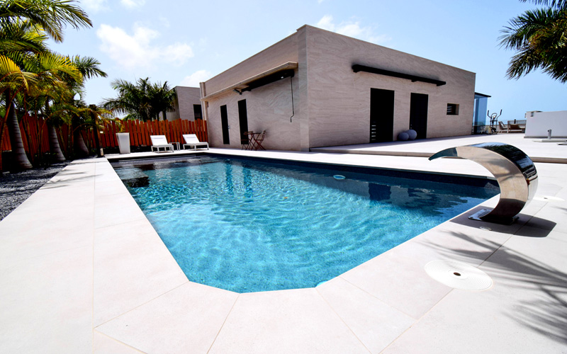 casa moderna con piscina en Tenerife