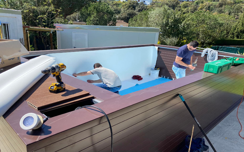 montaje piscina en terraza