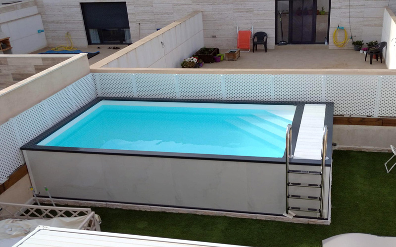 piscinas en una terraza