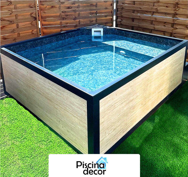 mini piscinas 2x2 prefabricadas autoportantes piscinadecor de chapa y liner con banco piscina para terraza pequeña o patio