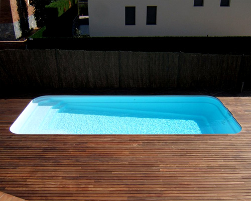 piscina de fibra 8x3 con fondo con pendiente Sicilia85