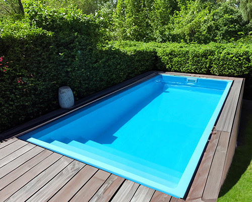 piscina poliester y fibra de vidrio Santorini rectangular moderna para comprar con tarima de mardera
