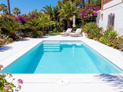 Piscina de fibra 6x3 prefabricada moderna California6