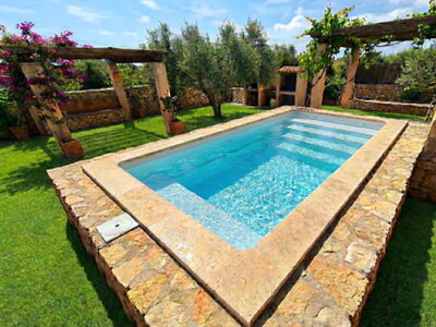 Piscina elevada prefabricada 4x2 con banco Sarandonga