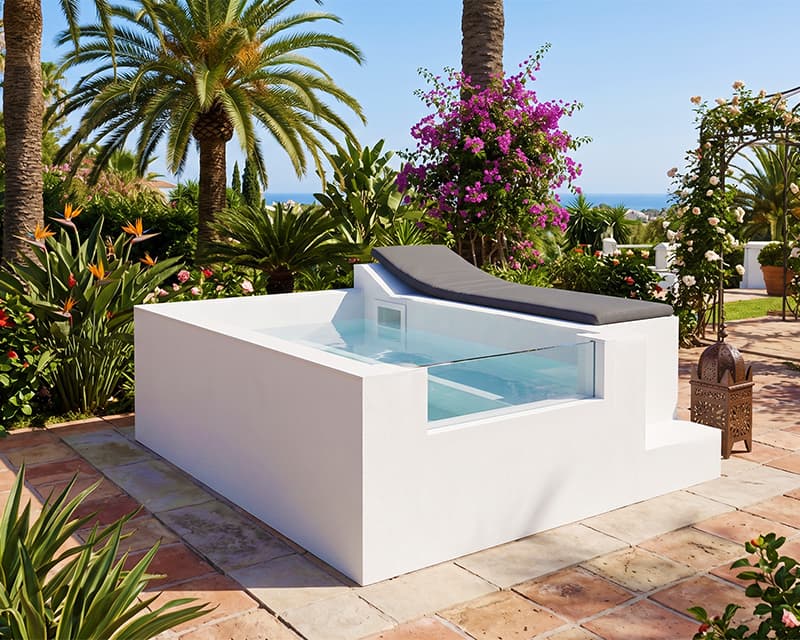 Piscina minipool elevada muy pequeña