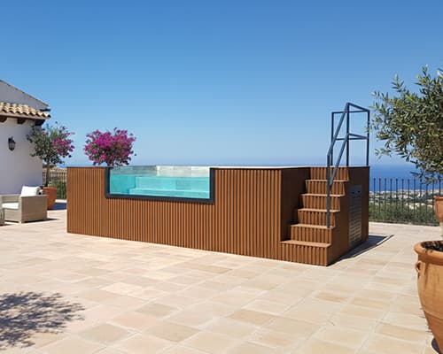 Piscina contenedor elevada de lujo